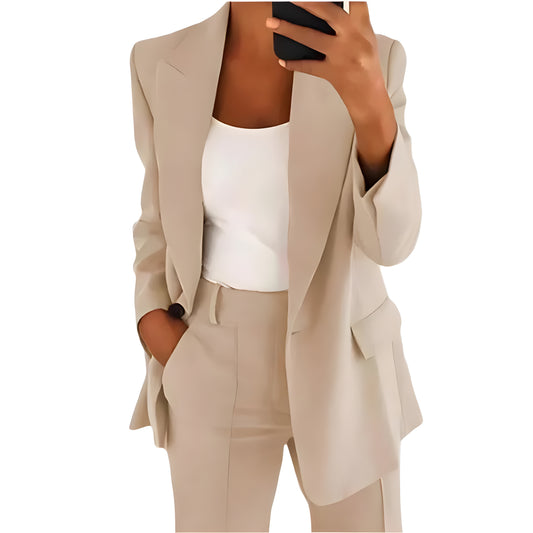 Louise™ | Un tailleur intemporel
