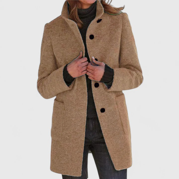 Pomeline™  – Un manteau classique en mélange de laine